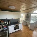 Neu! Kleine Rote Hoch-haus