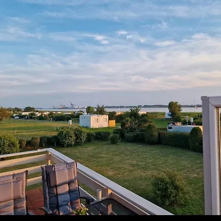 Neu! Kleine Rote Hoch-haus * Rechtenfleth