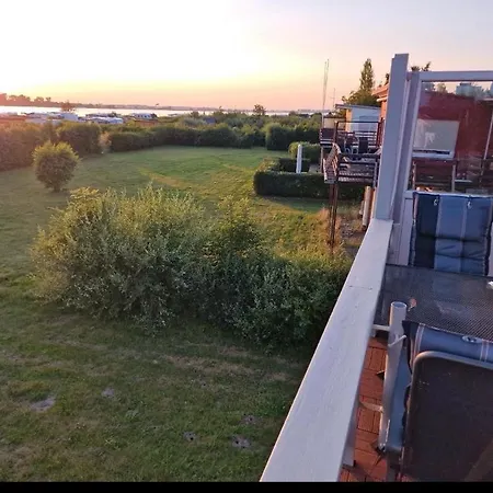 Neu! Kleine Rote Hoch-haus Ferienhaus *