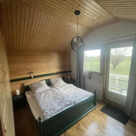 Neu! Kleine Rote Hoch-haus *