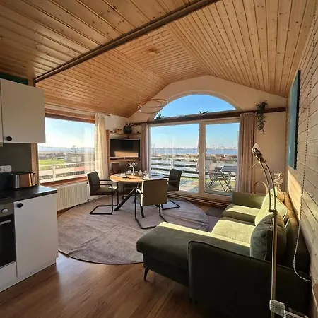 Neu! Kleine Rote Hoch-haus Nyaraló *